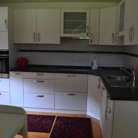 Rems Apartmán *
